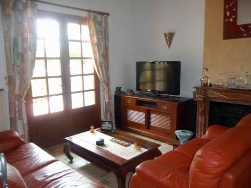 Maison à étage 148m², 4 chambres sur 805m² avec piscine. CESTAS GAZINET